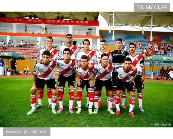 利加大学足球俱乐部新赛季展望：强阵出击，力争突破