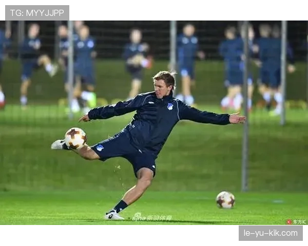 纳格尔斯曼执教成功秘诀：战术灵活与青训并重，铸就球队新竞争力