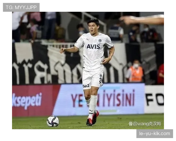 金玟哉助那不勒斯问鼎意甲，开启辉煌新篇章