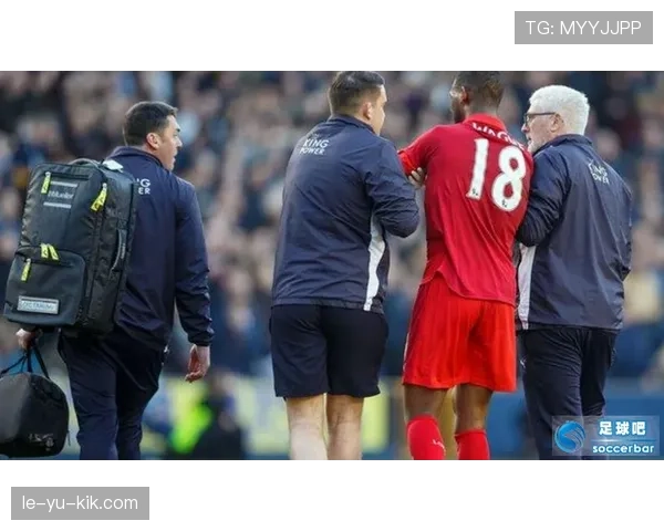 足球豪门本赛季积分走势清晰，竞争格局持续升级